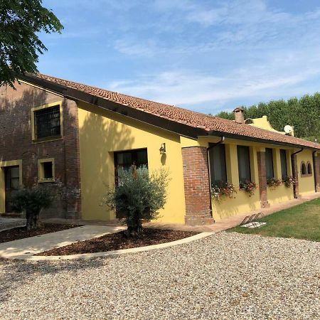 Agriturismo La Bicocca Sermide Exterior foto